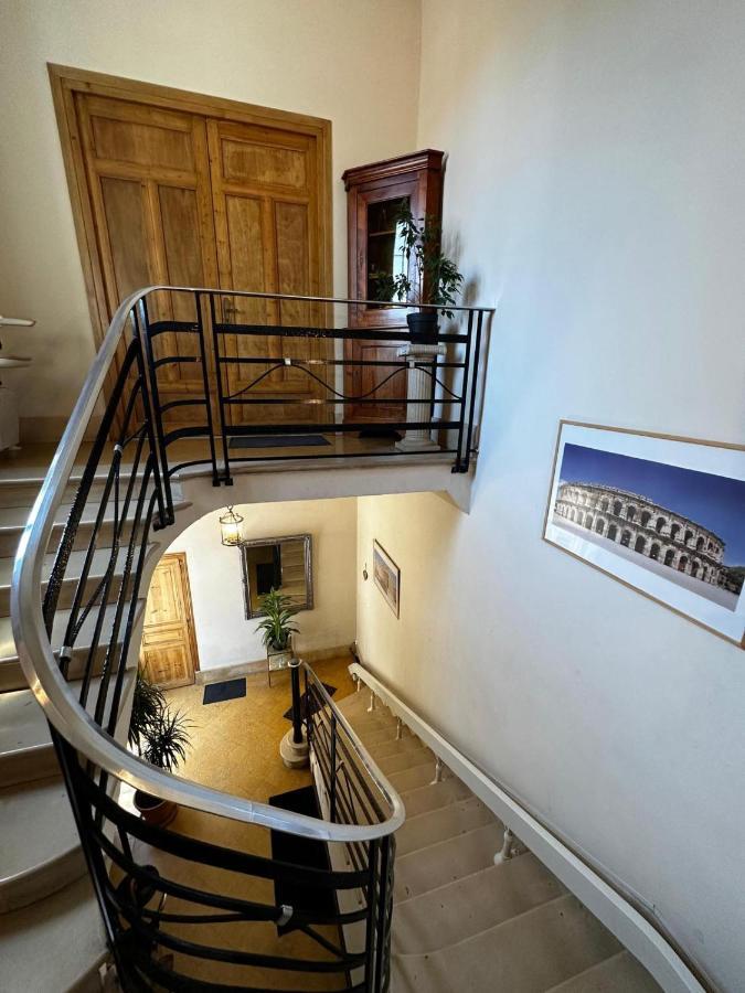 Appartement 4 A 8 Personnes, Spacieux De Standing Classe 4 Etoiles Nîmes Eksteriør bilde