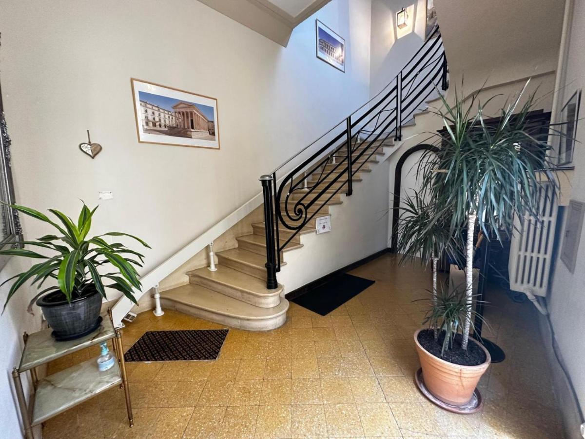 Appartement 4 A 8 Personnes, Spacieux De Standing Classe 4 Etoiles Nîmes Eksteriør bilde
