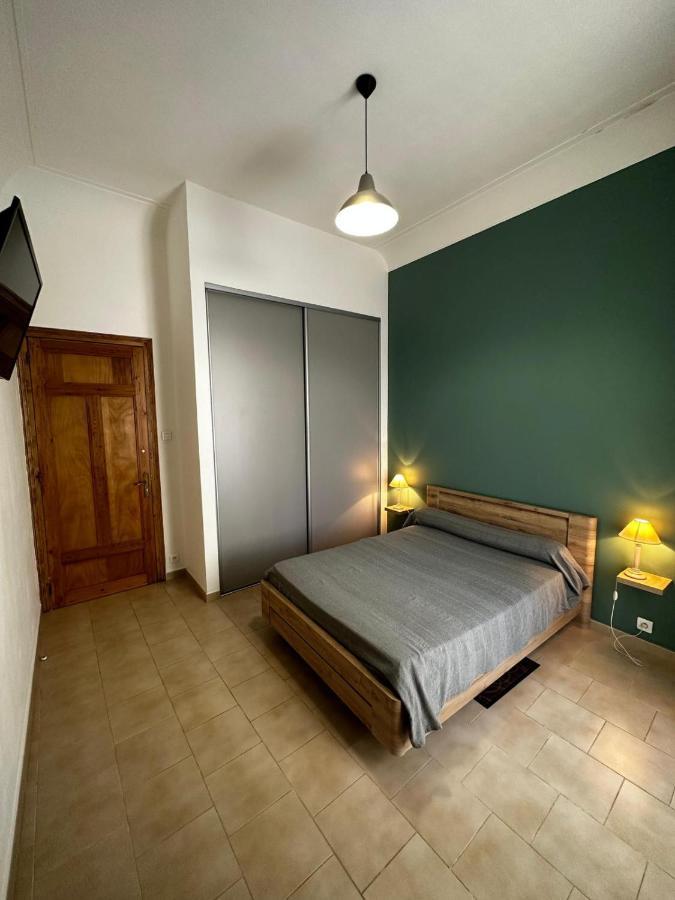 Appartement 4 A 8 Personnes, Spacieux De Standing Classe 4 Etoiles Nîmes Eksteriør bilde