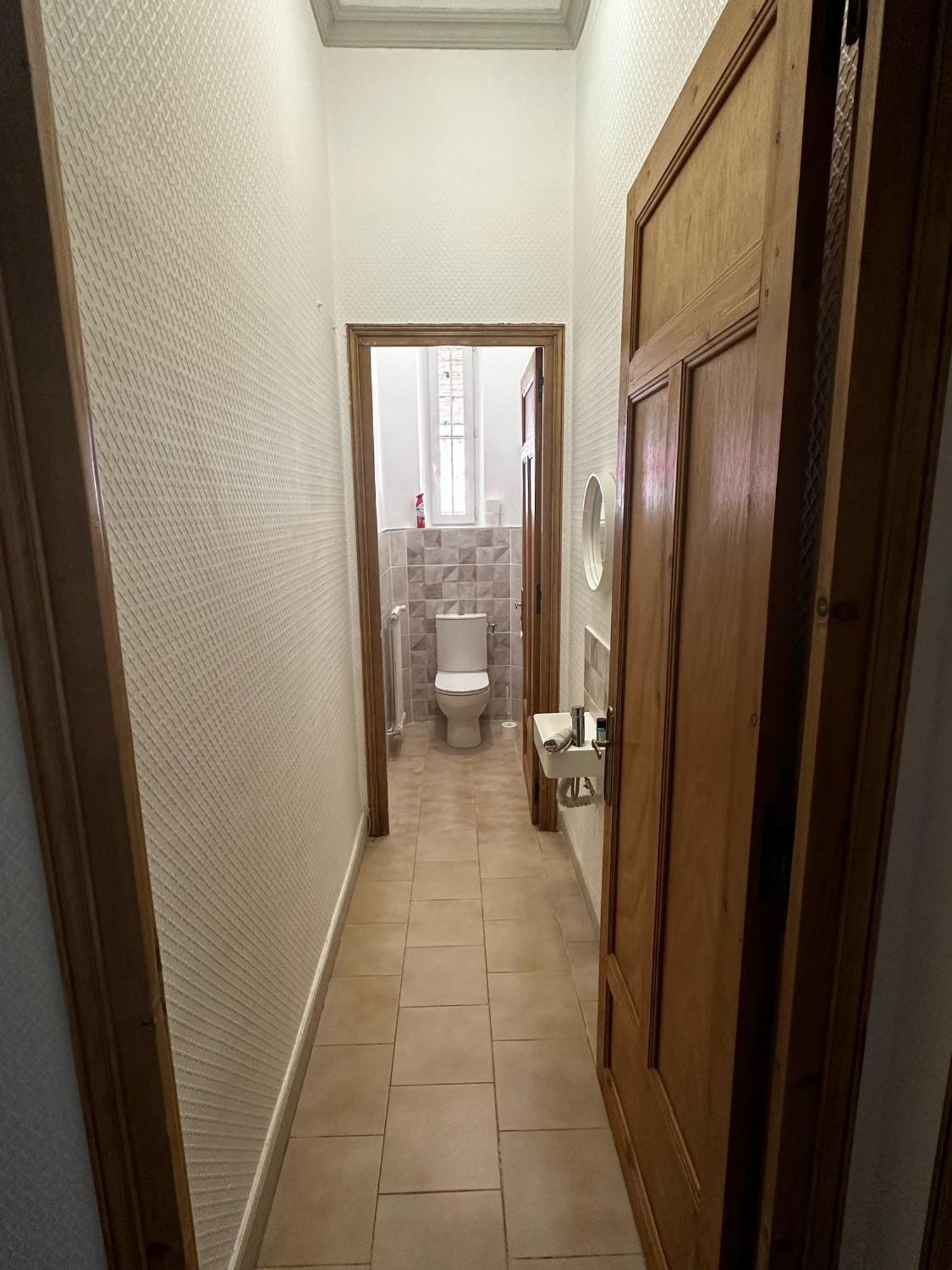 Appartement 4 A 8 Personnes, Spacieux De Standing Classe 4 Etoiles Nîmes Eksteriør bilde
