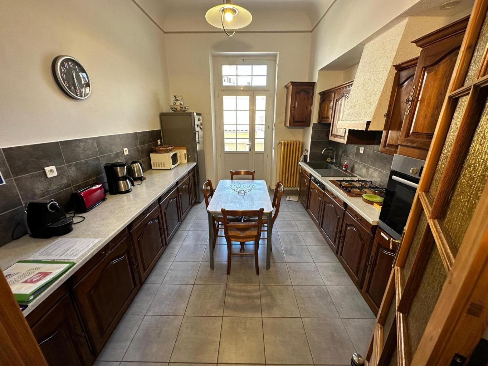 Appartement 4 A 8 Personnes, Spacieux De Standing Classe 4 Etoiles Nîmes Eksteriør bilde