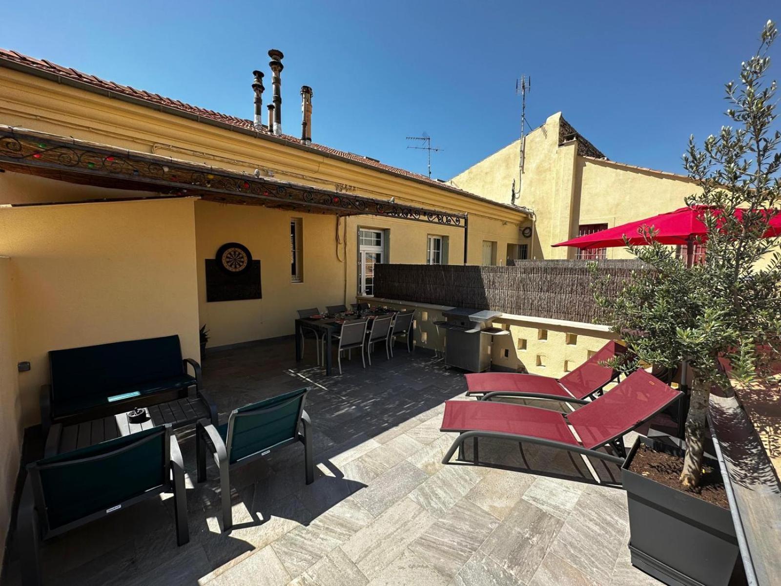 Appartement 4 A 8 Personnes, Spacieux De Standing Classe 4 Etoiles Nîmes Eksteriør bilde